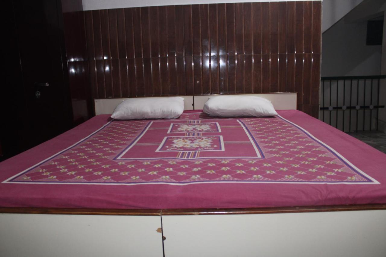 Laxmi Lodge Rishīkesh Eksteriør bilde