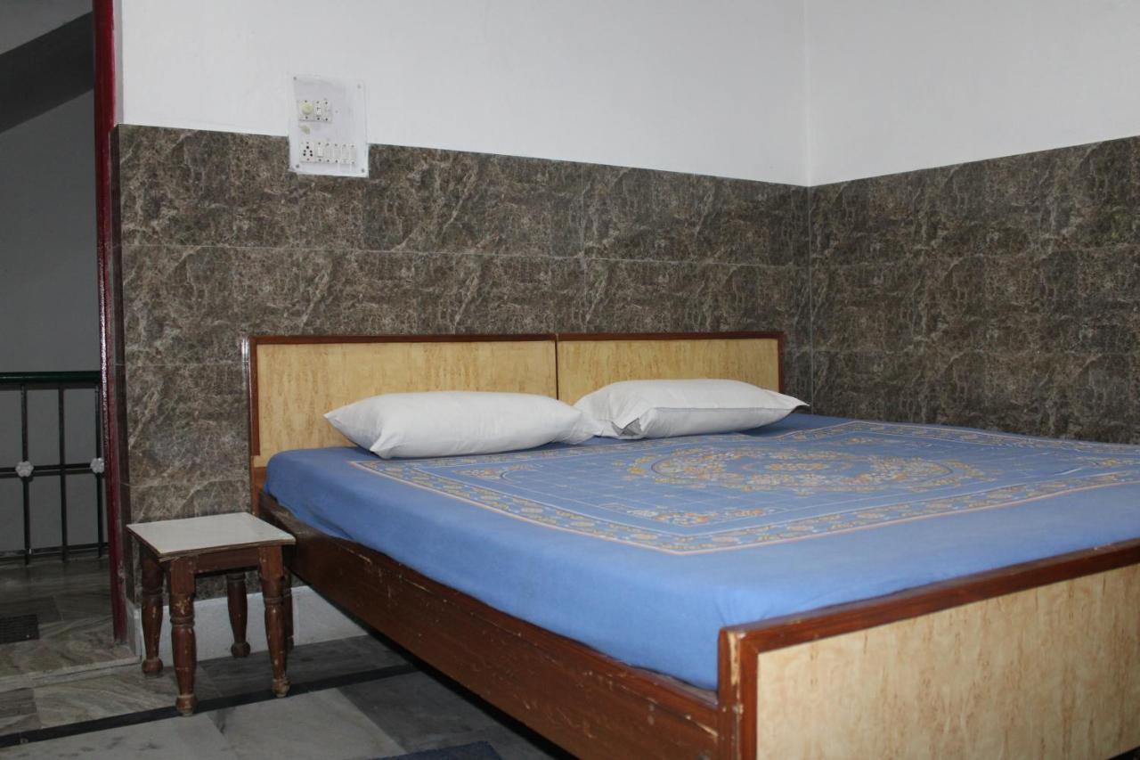 Laxmi Lodge Rishīkesh Eksteriør bilde