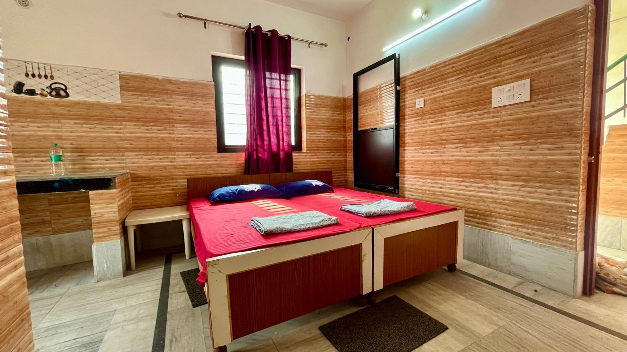 Laxmi Lodge Rishīkesh Eksteriør bilde