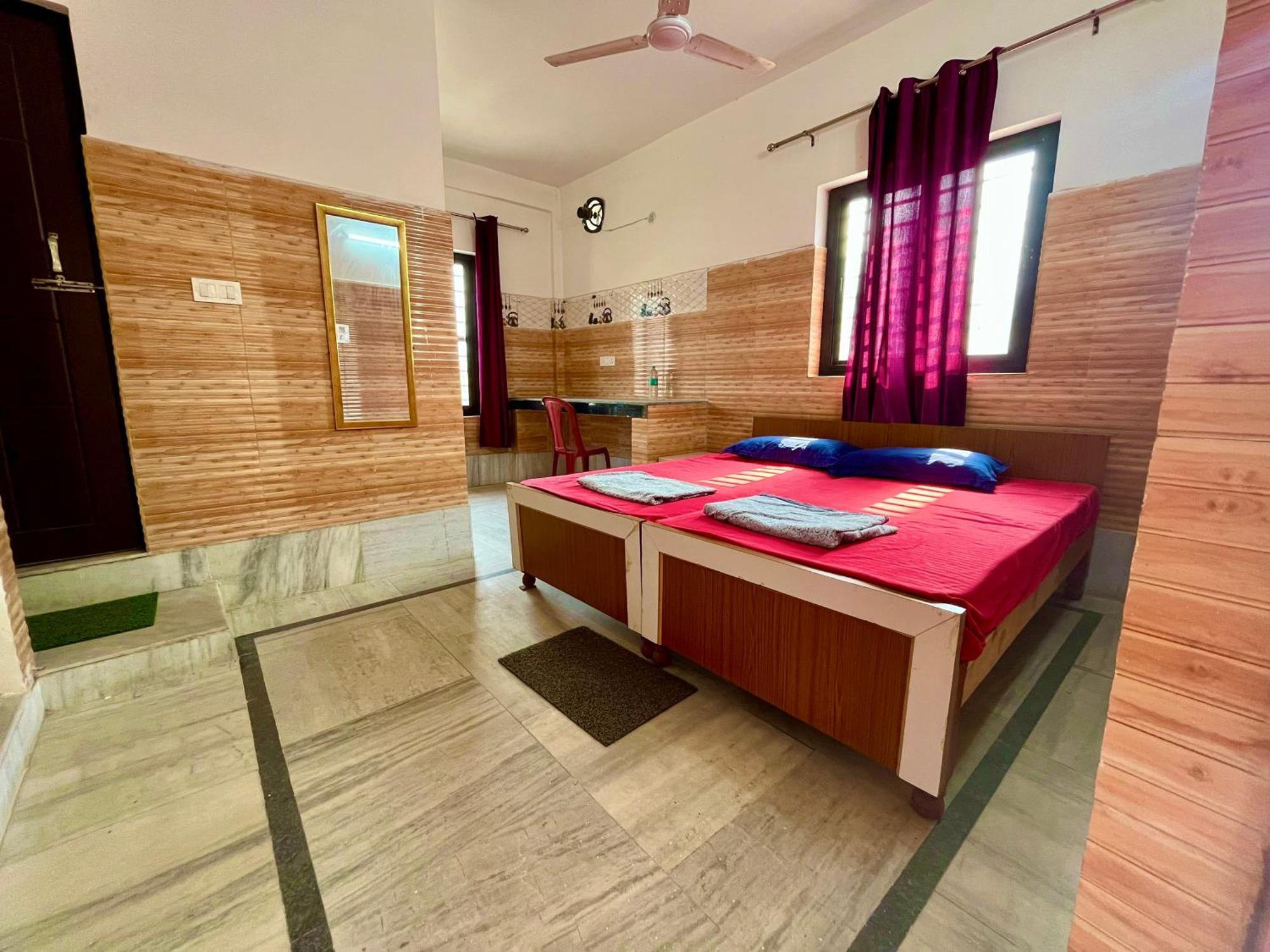 Laxmi Lodge Rishīkesh Eksteriør bilde